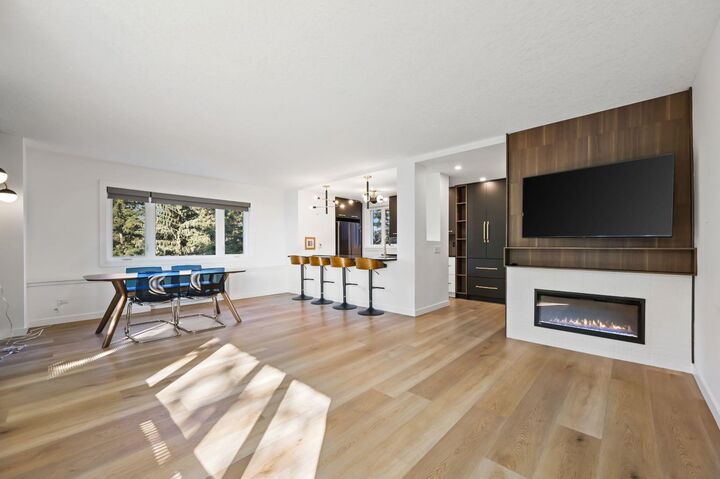 Property Photo: 3204 Rideau Place SW 401 AB T2S 1Z2