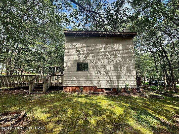 Property Photo: 102 Tumbleweed Drive PA 18330