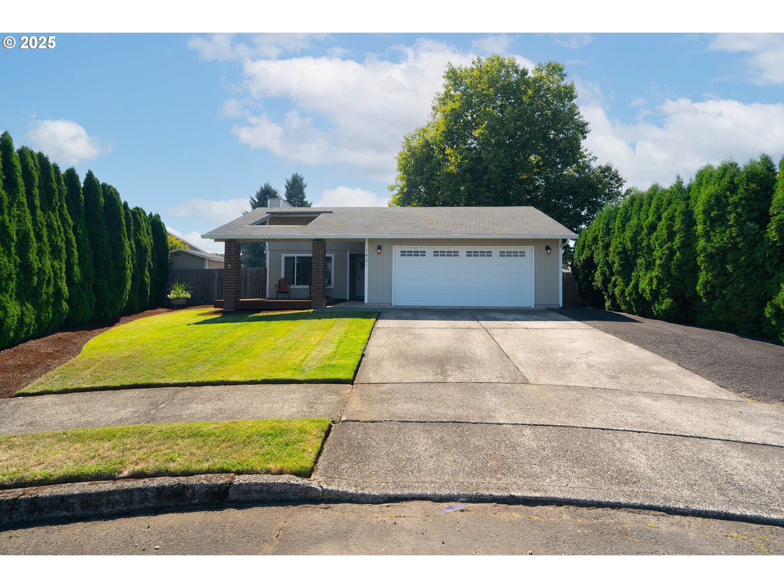 Property Photo: 1401 NE 130th St WA 98685