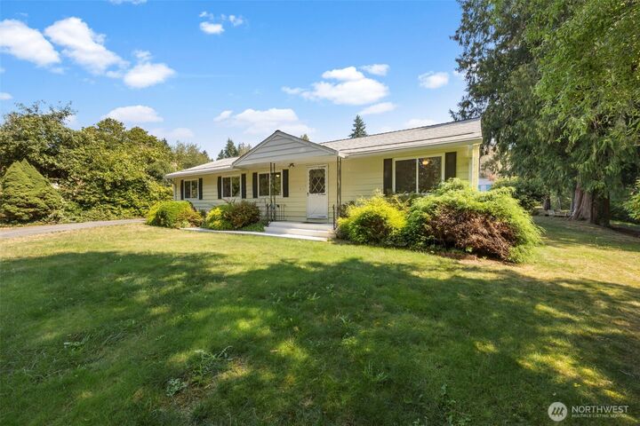 4224  Tracyton Beach Road  Bremerton WA 98310 photo