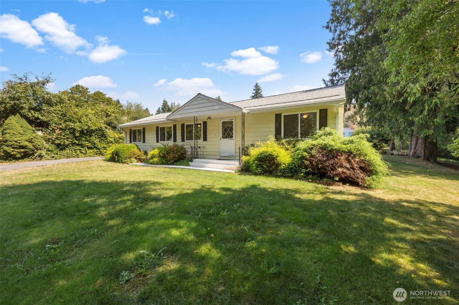 Property Photo: 4224 Tracyton Beach Road WA 98310