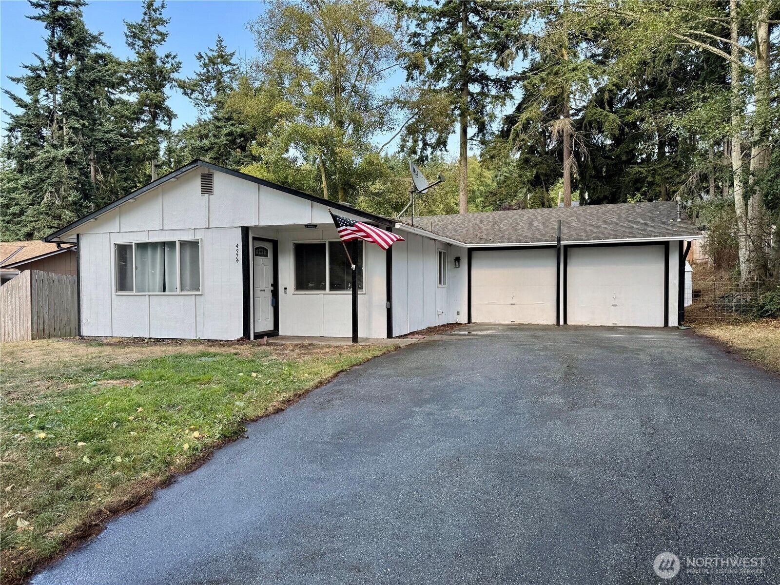 Property Photo:  4374  Northgate Drive  WA 98277 