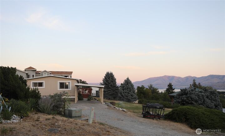 Property Photo: 410 Totem Pole Road WA 98831