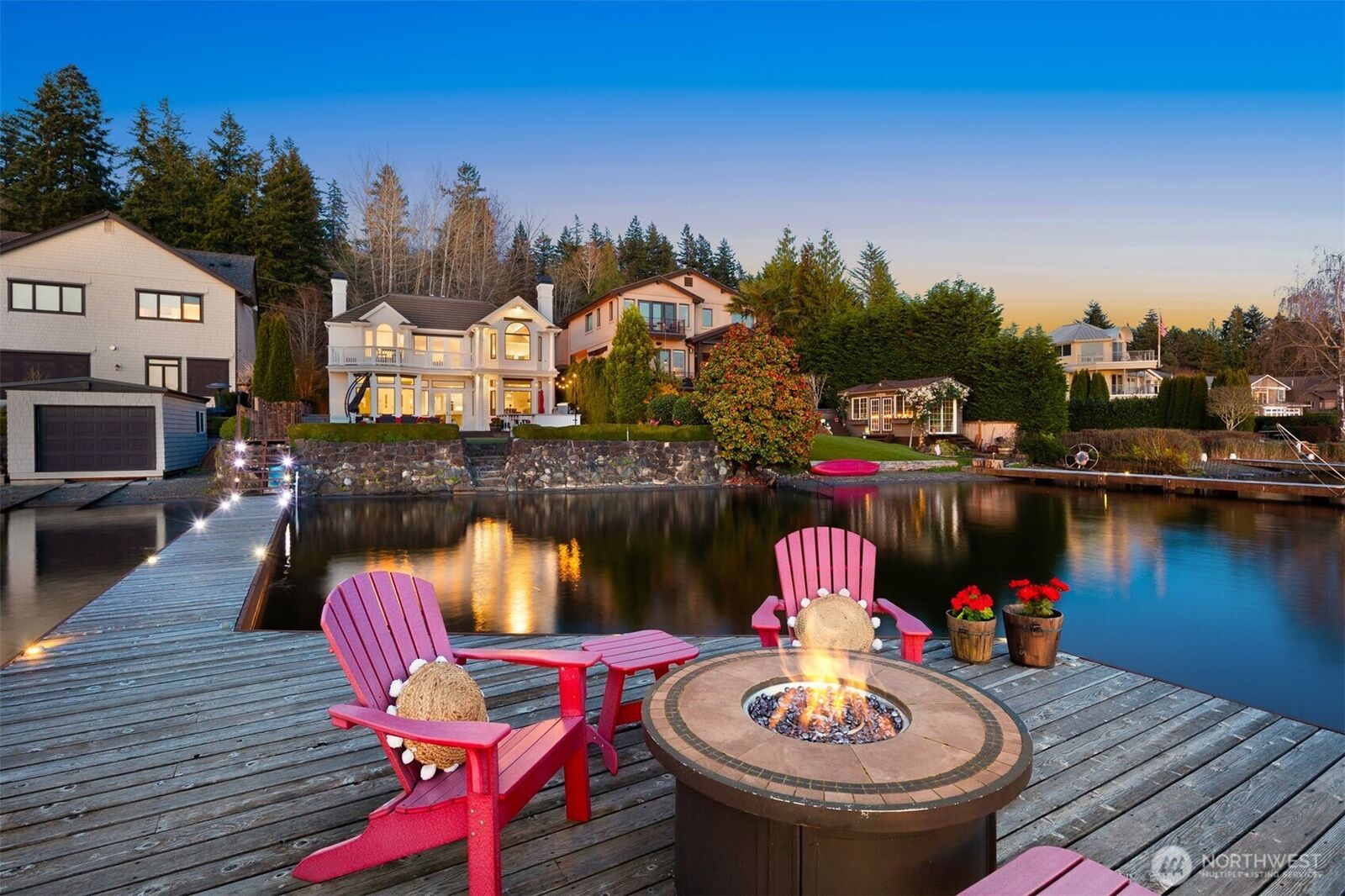 Property Photo: 3671 E Lake Sammamish Parkway NE WA 98074