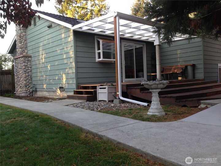 Property Photo: 12322 NE 134th Street WA 98034