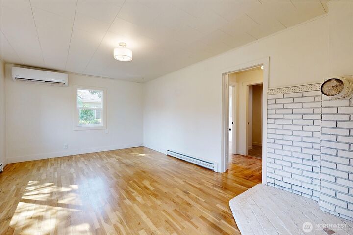 Property Photo:  326 NW 6th Avenue  OR 97862 