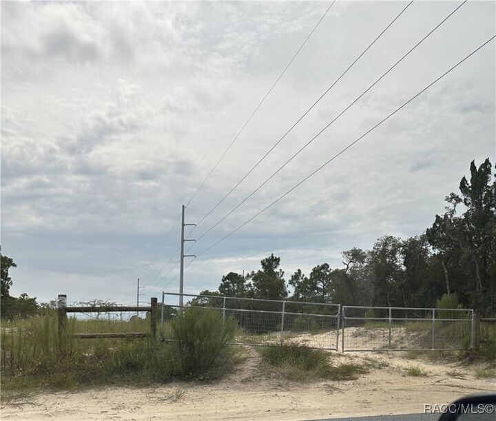 Property Photo:  5032 W Oaklawn Street  FL 34446 