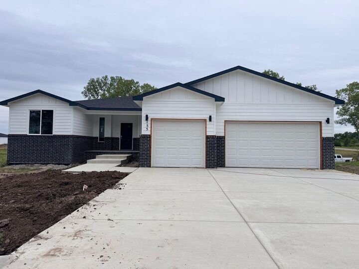 Property Photo: 155 S Arbor Valley Way KS 67147