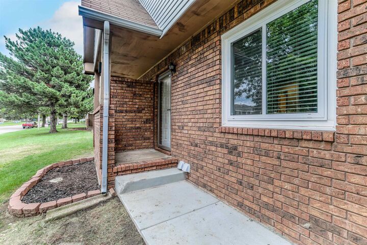 Photo de la propriété:  9029 W Westlawn St #2  KS 67212 