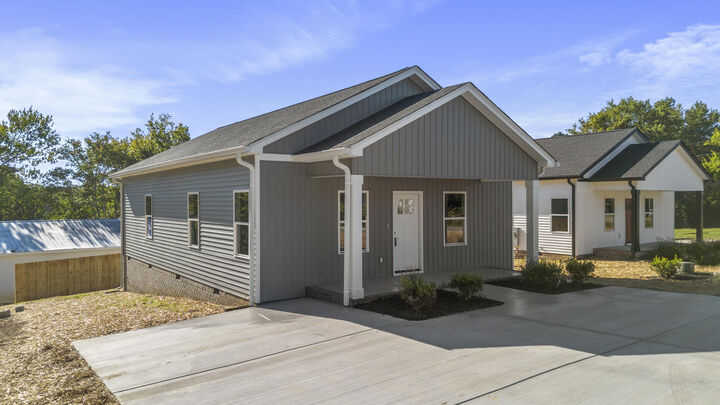 Property Photo:  1209 Johnson Boulevard SE  TN 37311 
