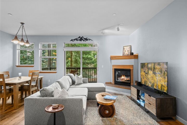 Property Photo: 720 Lakepoint Drive B5 CO 80443