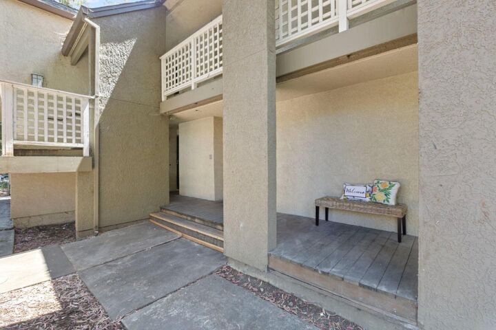 Property Photo:  680 Dartmore Lane 259  CA 94544 