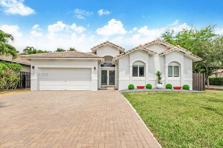16013 SW 148th Ter  Miami FL 33196 photo