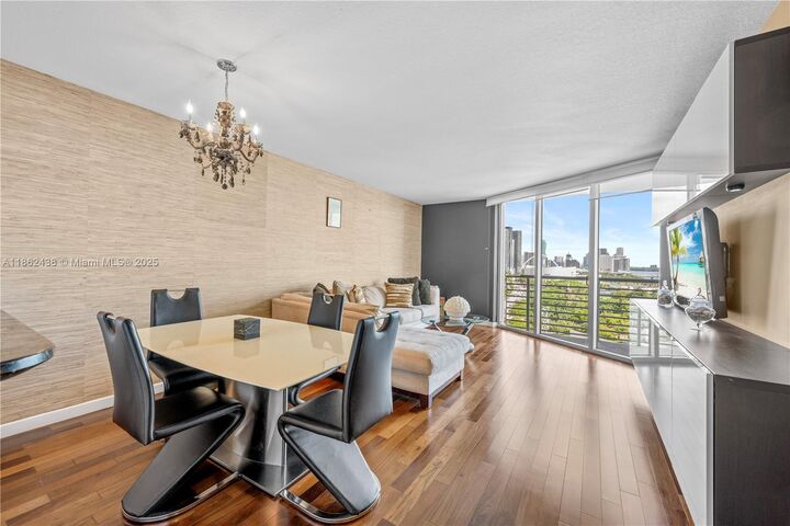 Property Photo: 325 S Biscayne Blvd 1918 FL 33131