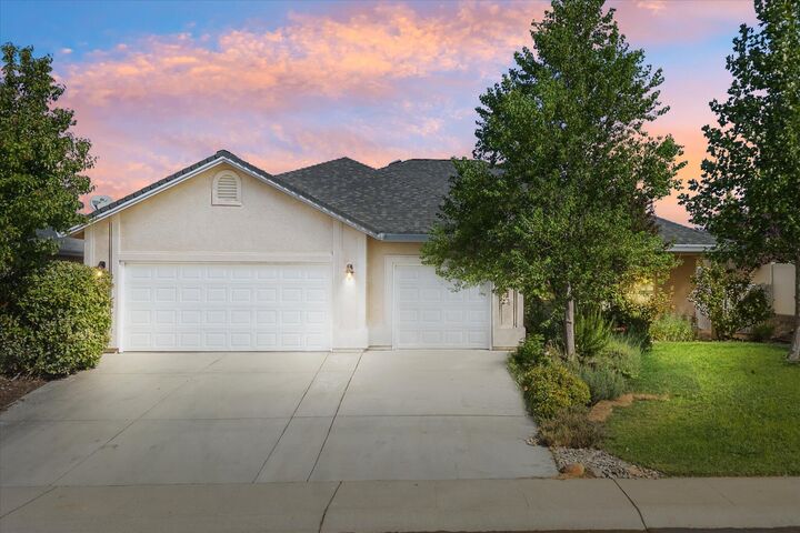 2134 Cadjew Street  Redding CA 96003 photo