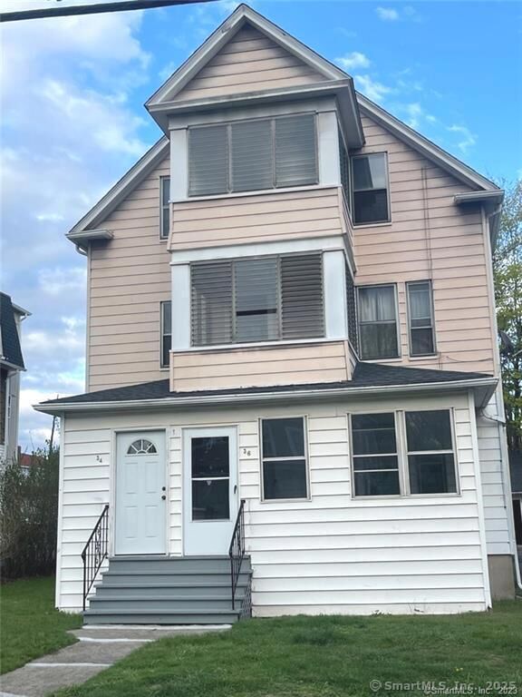 Property Photo: 36 Oakwood Avenue First Floor CT 06119