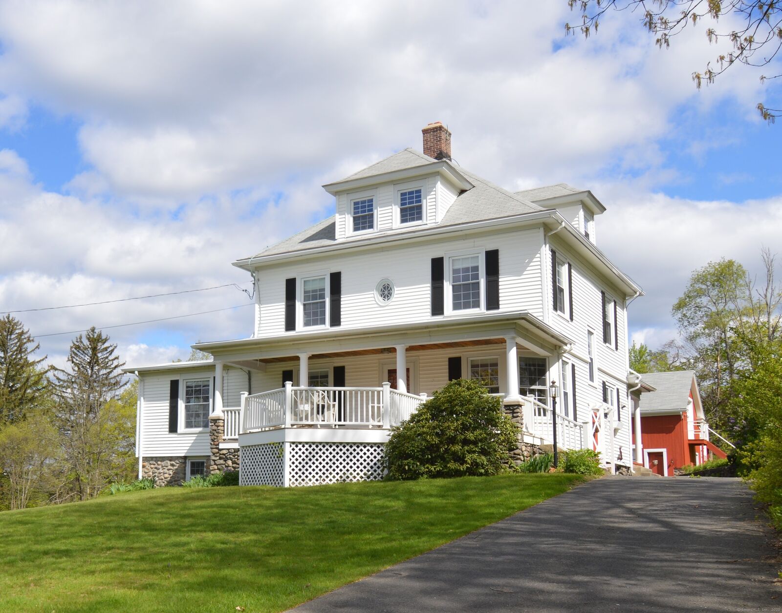 Property Photo: 126 Colonial Avenue CT 06762