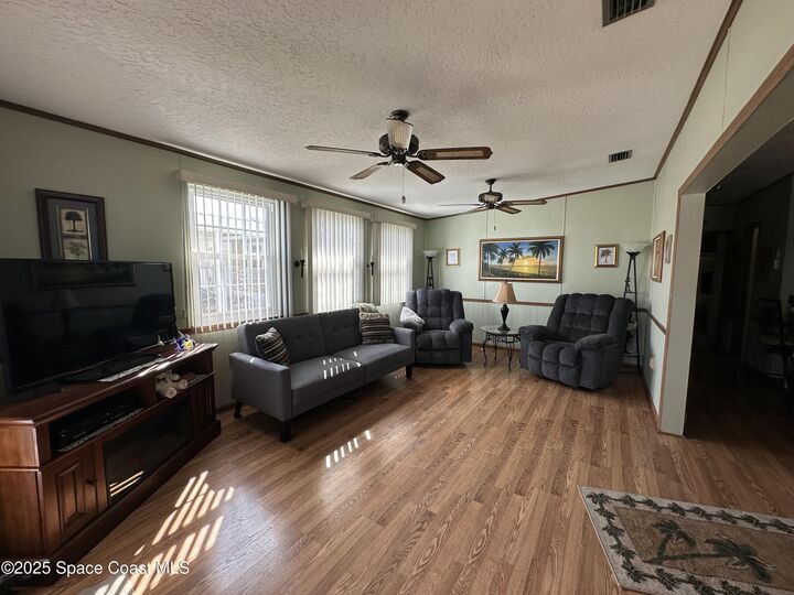 Property Photo: 251 Patterson Road FL 33844