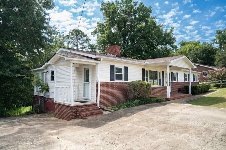 Property Photo:  290 Beacon Light Road  SC 29307 