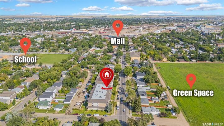 Property Photo: 318 108th Street W 203 SK S7N 1P8