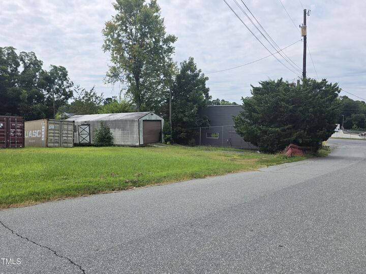 Property Photo:  608 Poplar Street  NC 27253 