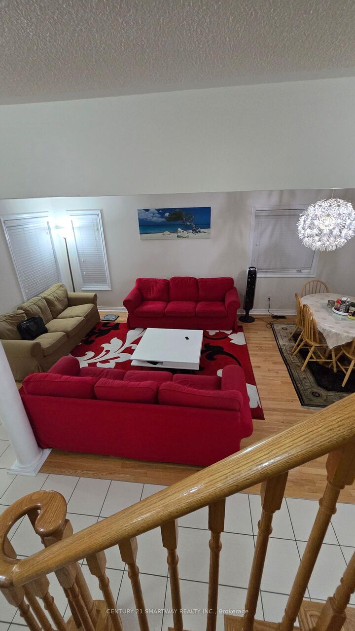 Property Photo: 46 Oakhaven Road W ON L6P 3B6