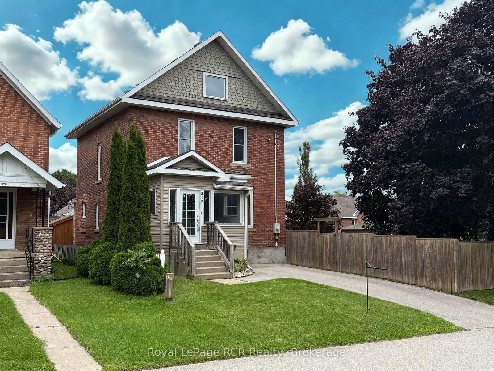 Property Photo:  312 18th Street W  ON N4K 4C1 