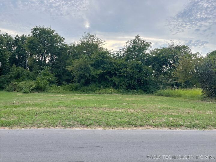 Property Photo:  Junction Street  OK 74401 
