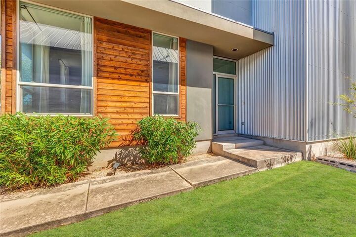 Property Photo: 5325 Sendero Hills Parkway TX 78724