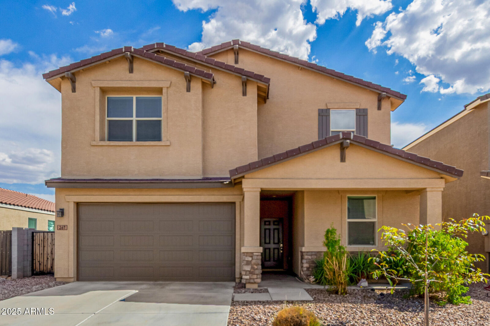 Property Photo: 267 W Chaska Trail AZ 85140