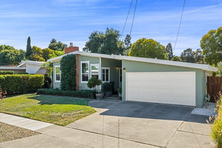 Property Photo: 429 Greenbach Street CA 94559