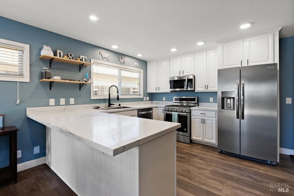 Property Photo: 430 Burlington Drive CA 95687