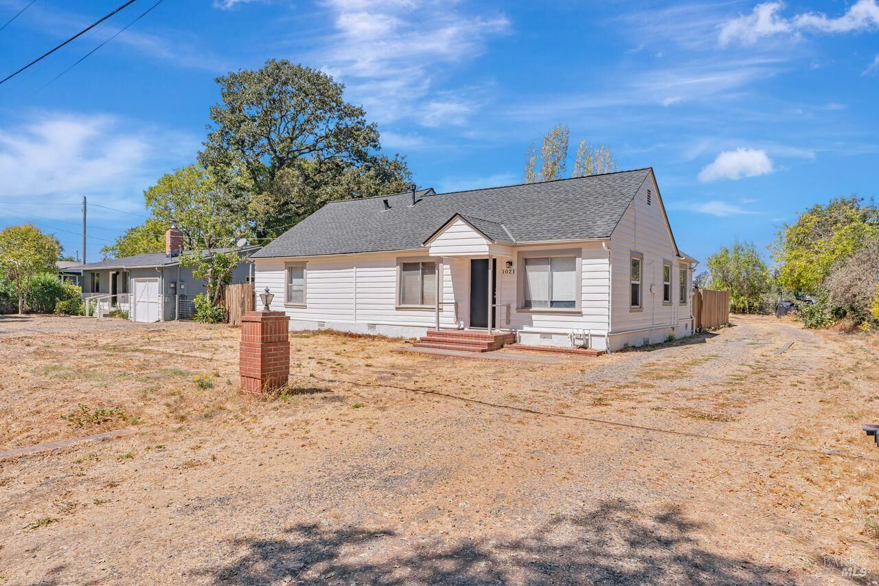 Property Photo:  1021 1027 Butler Avenue  CA 95407 