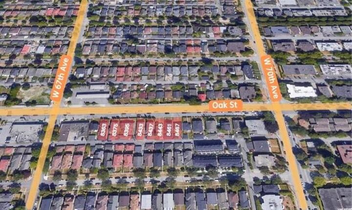 8439 Oak Street — photo 1