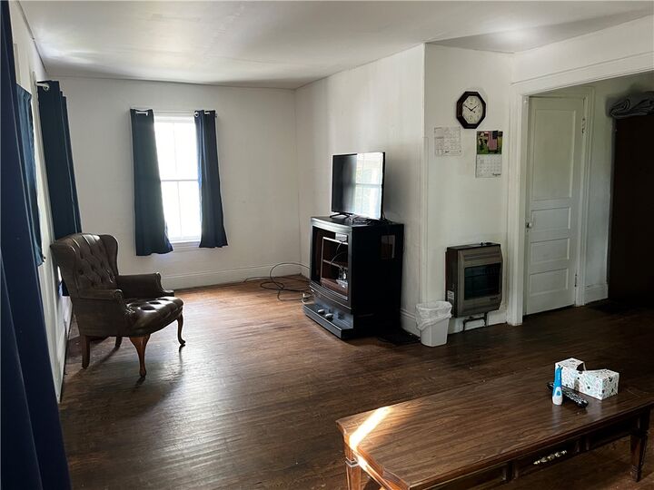 Property Photo:  9 Universal Avenue  NY 14456 