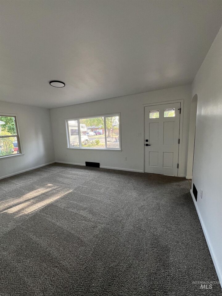 Property Photo:  555 N. 8th E.  ID 83647 