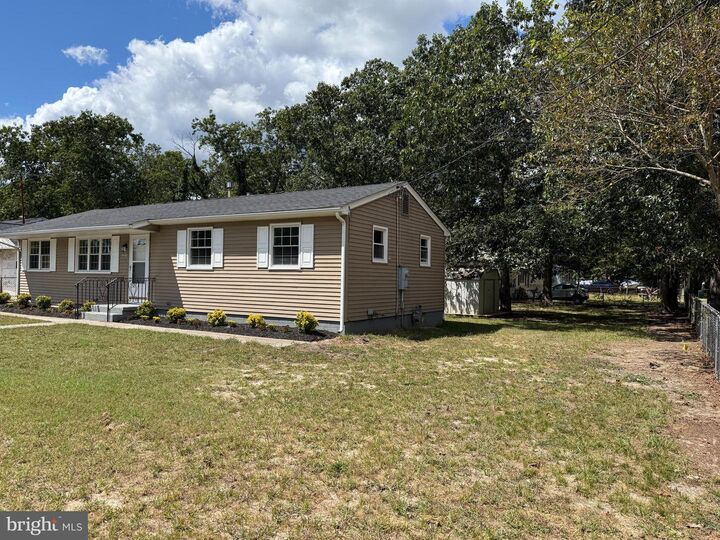 Property Photo: 301 Colin Lane NJ 08094
