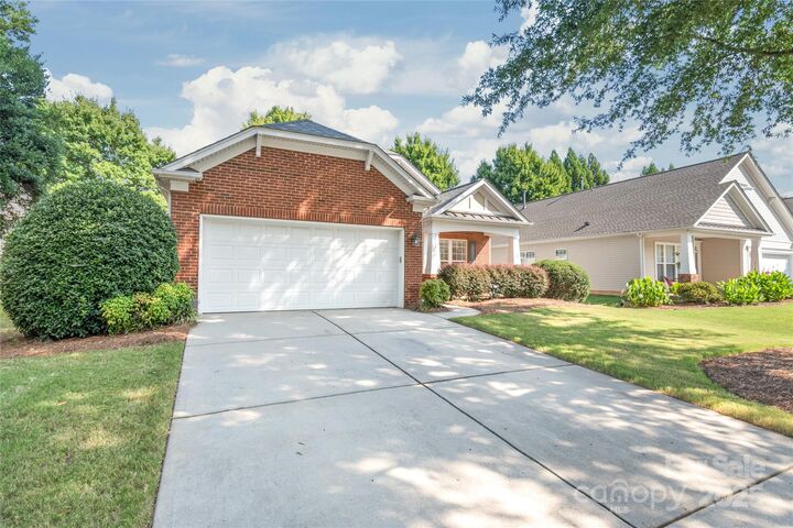 Property Photo: 7229 Corduroy Court NC 28105