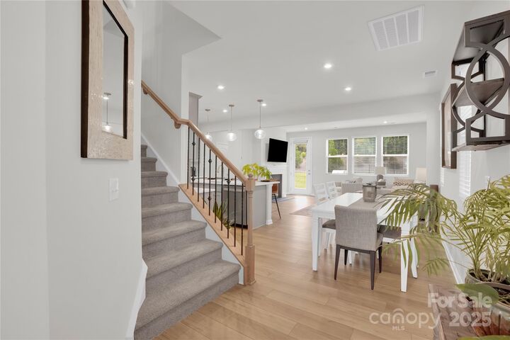 Property Photo: 11246 Bartrams Way NC 28278