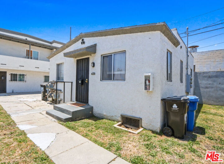 Property Photo:  432 W 107th St  CA 90003 