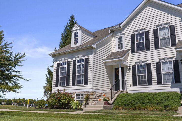 Property Photo:  5135 Twin Falls Drive  OH 43016 