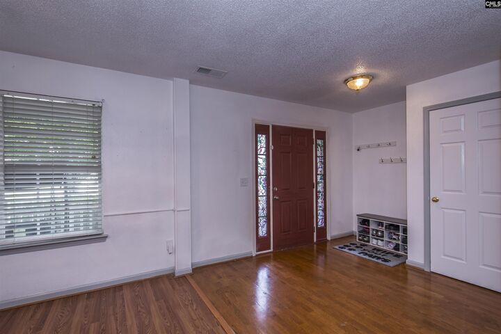 Property Photo: 1104 Aderley Oak Dr SC 29063
