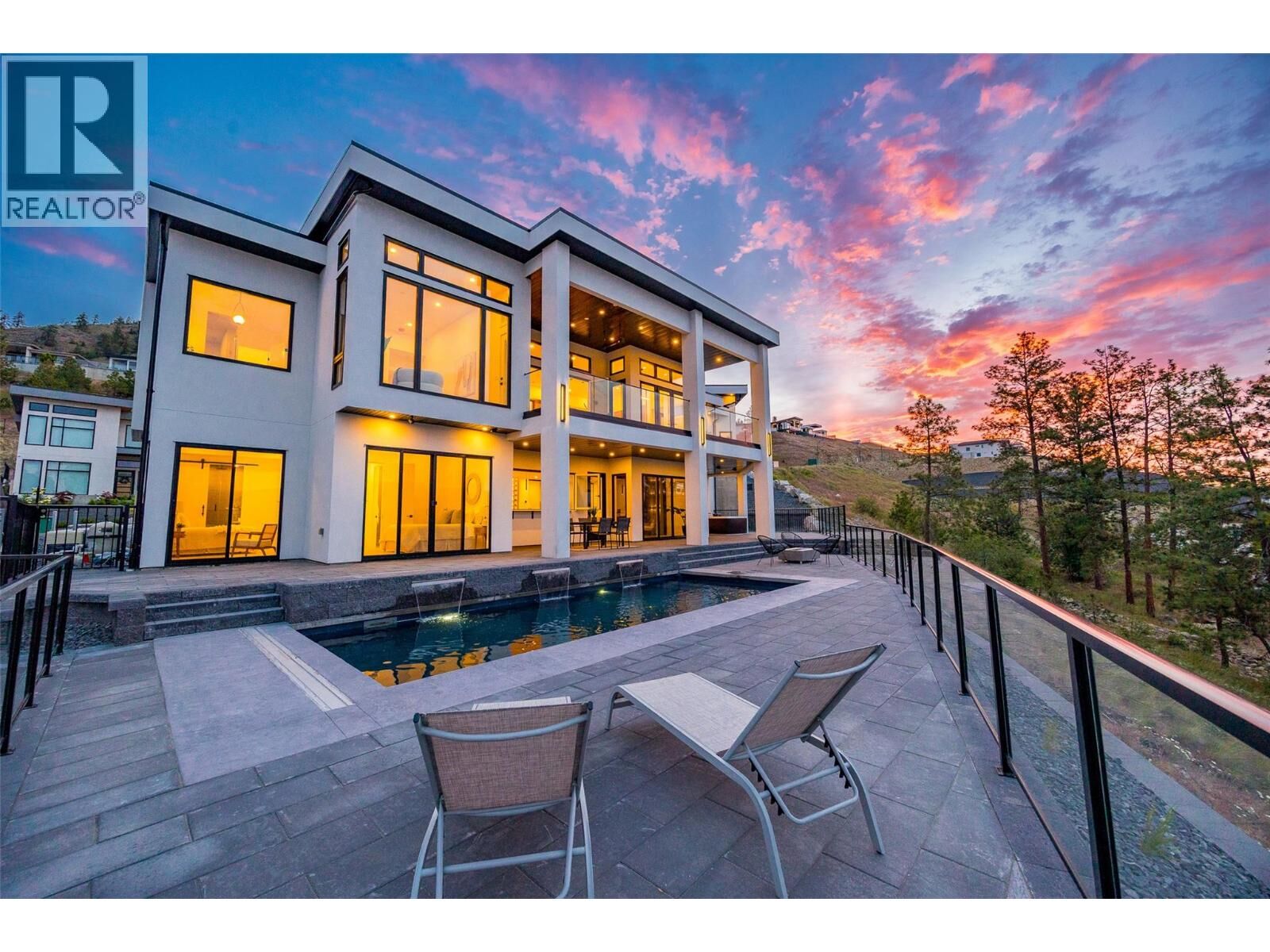 Photo de la propriété:  1435 Vineyard Drive  BC V4T 0E9 