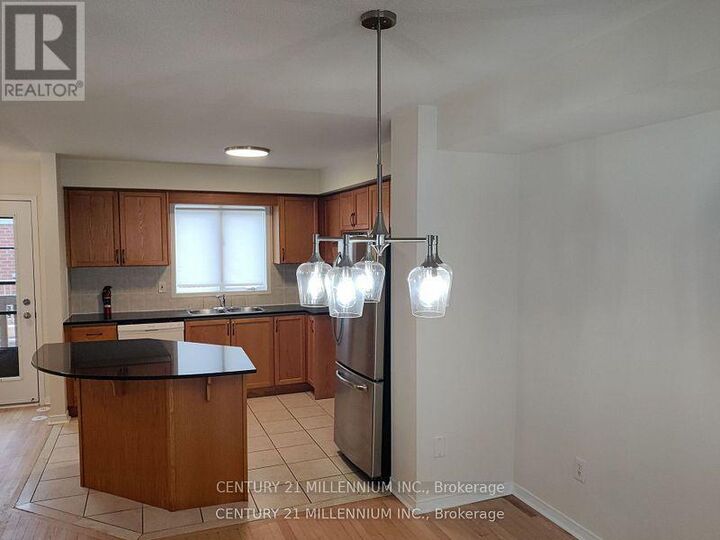 Property Photo: 221 Twelfth Street 5 ON M8V 4E2