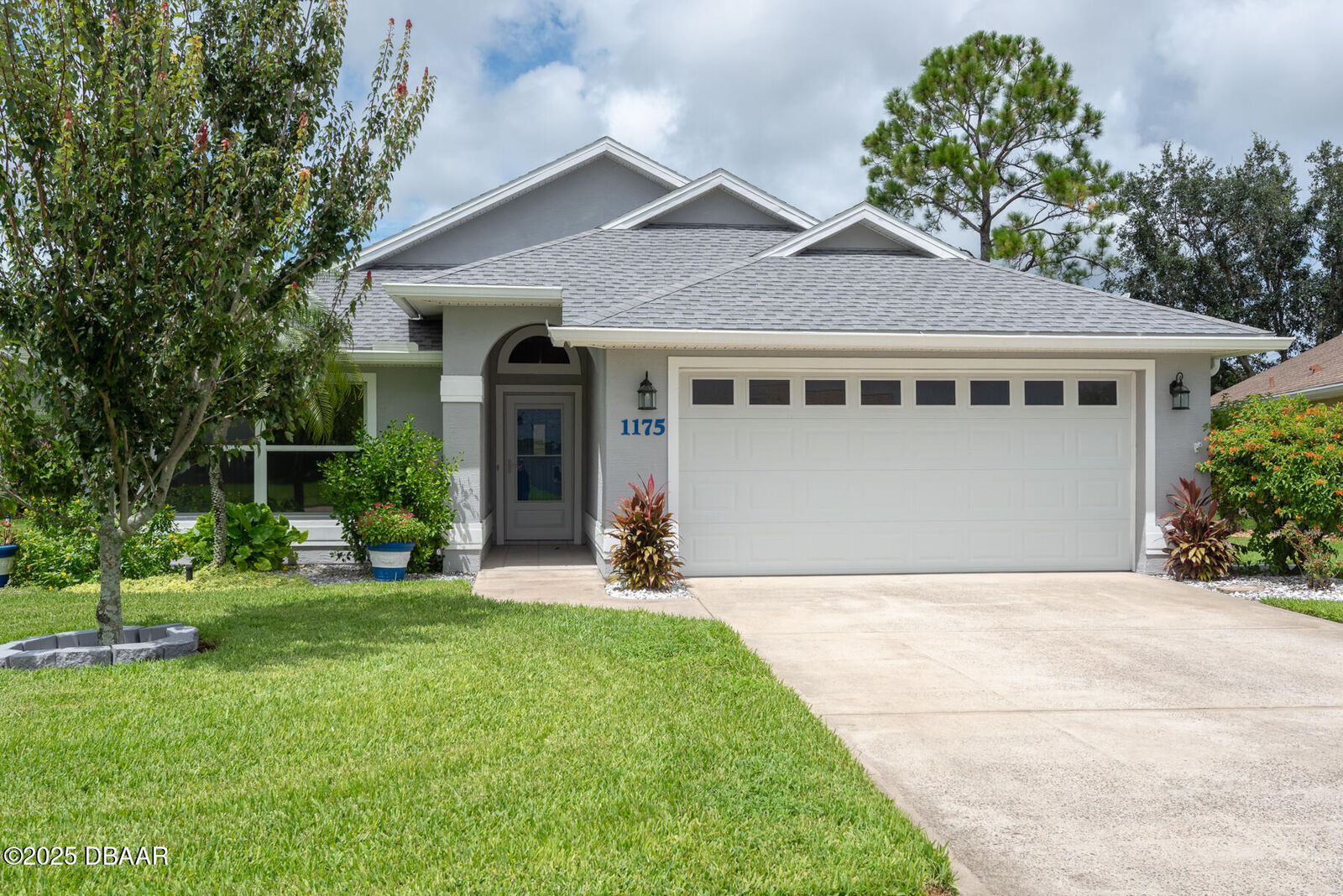 Property Photo: 1175 Sable Key Circle FL 32128