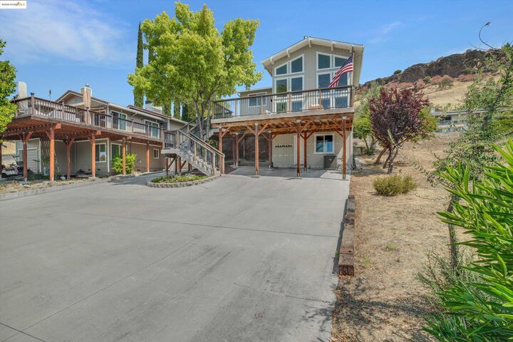 Property Photo: 711 Poker Flat Rd CA 95228