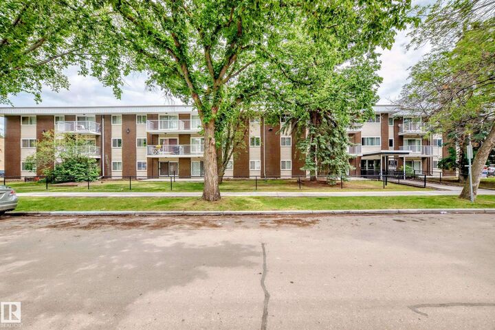 10835 114 Street NW 111  Edmonton AB T5H 3K3 photo