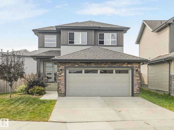 4503 126 Avenue NW  Edmonton AB T5A 4K9 photo