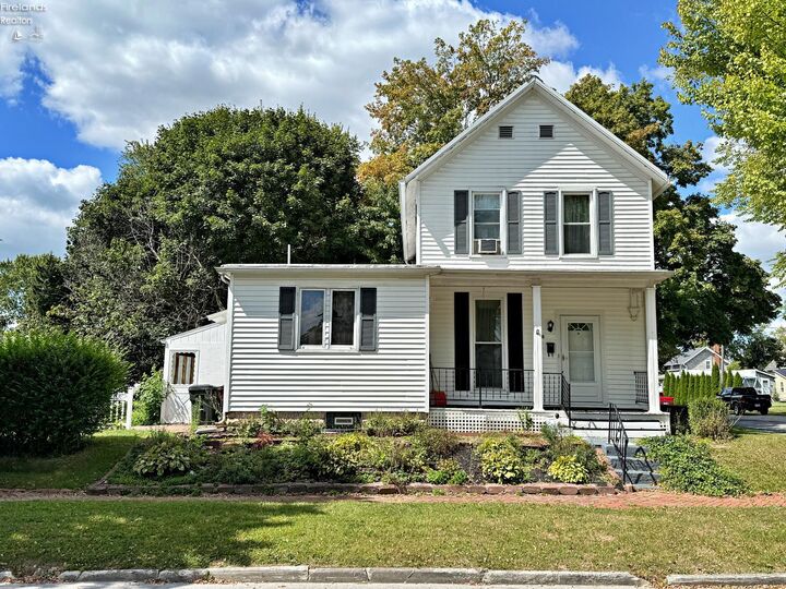 Property Photo:  270 Hedges Street  OH 44883 