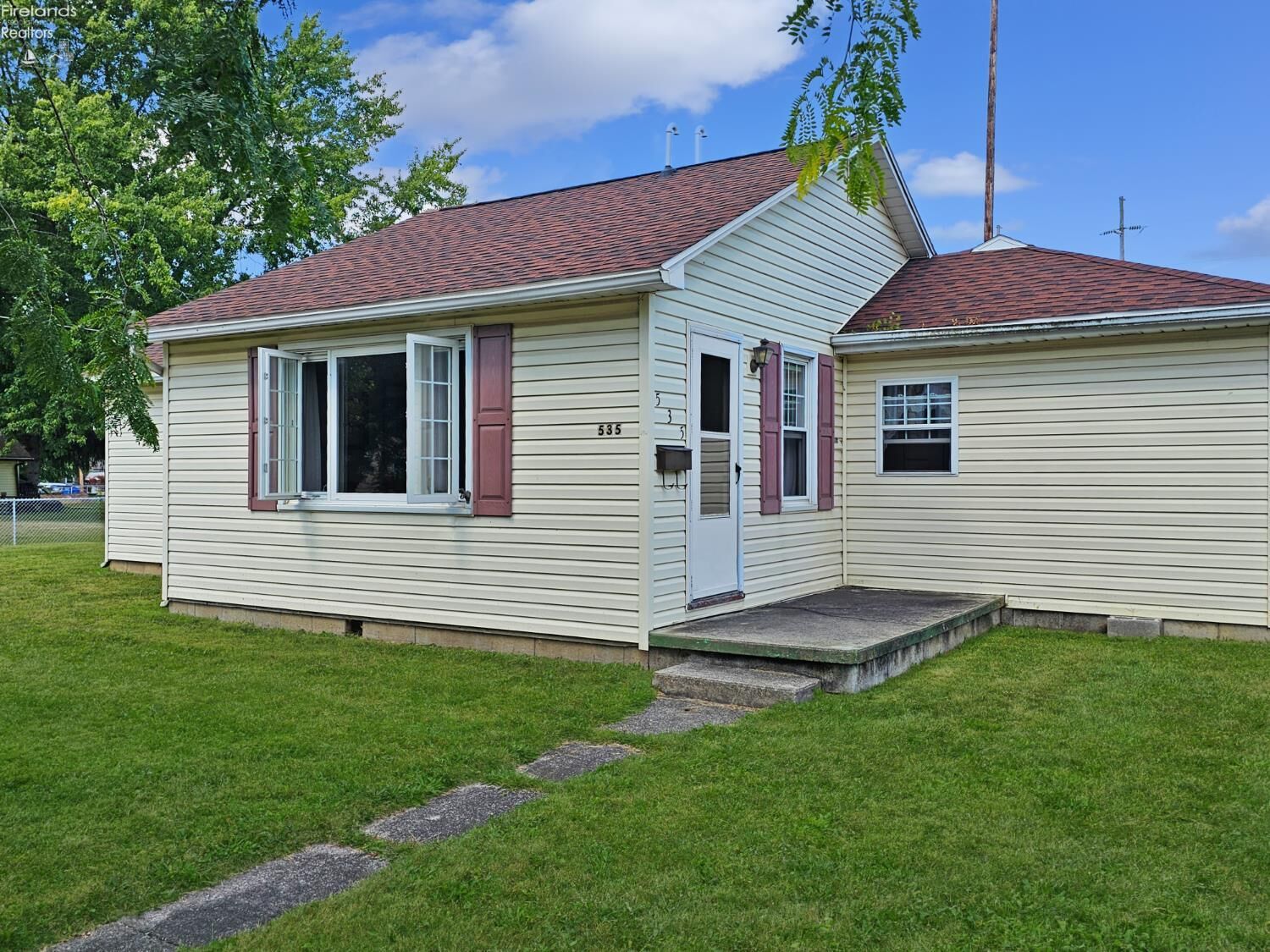 Property Photo:  535 Duane St  OH 43410 